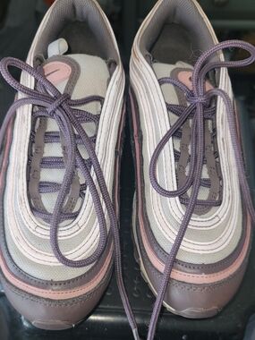 Nike Kids Sneakers in Mauve and Cream